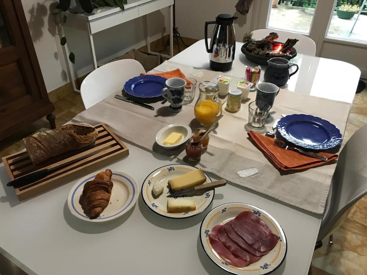 B&B Chez Anne-Marie Nyons Bagian luar foto